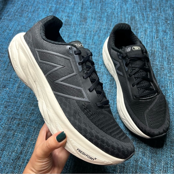 New Balance Fresh Foam 1080v14 Running Shoes in Black Phantom Sea Salt Men's 11 - Picture 1 of 9